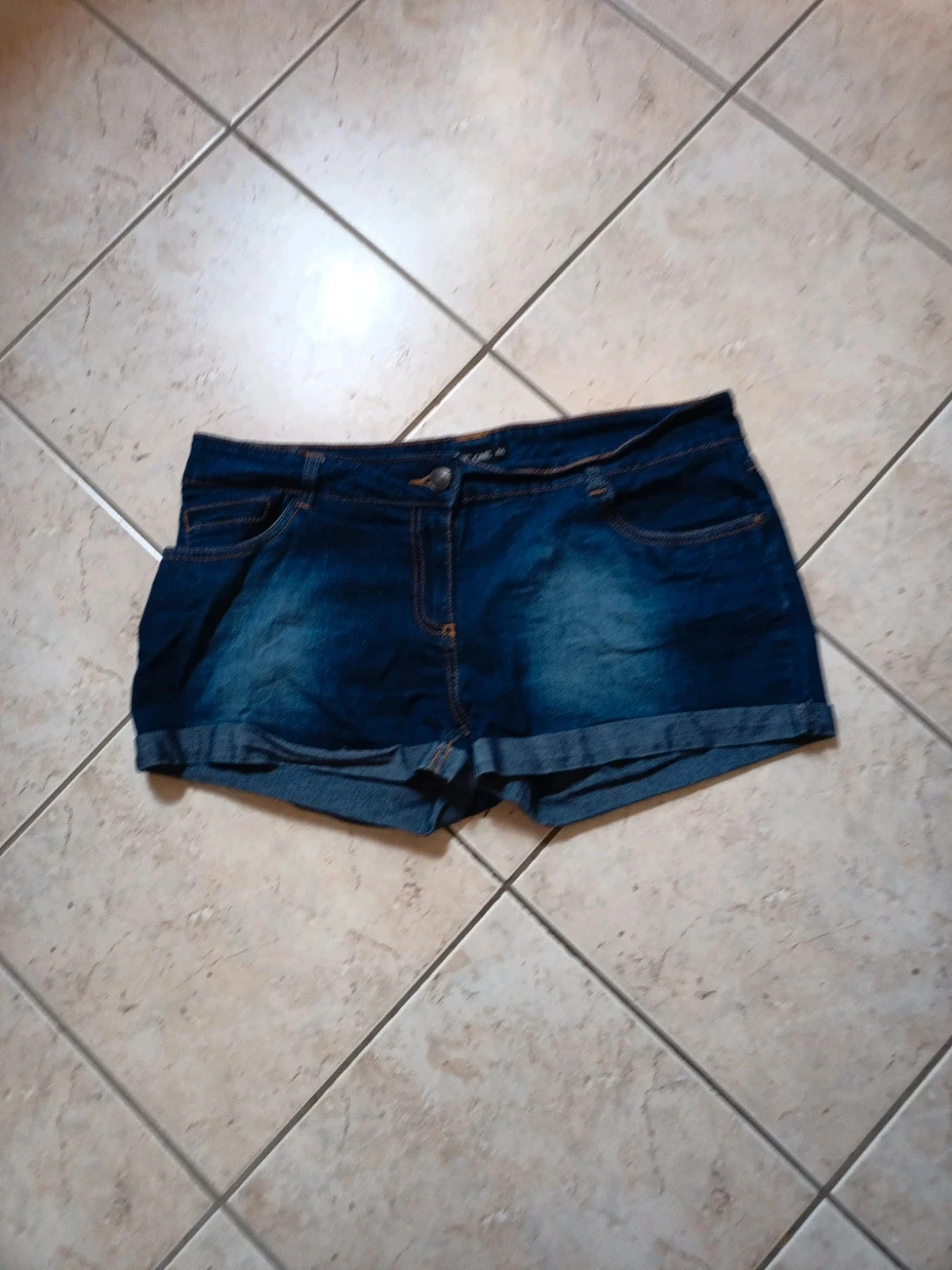 Short en jean bleu